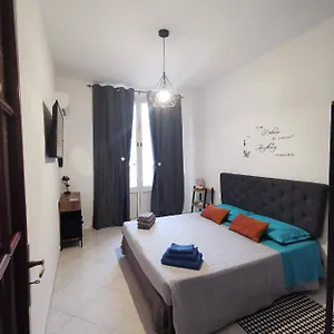 https://les-maisons-rue-lincoln.sicilyhotelsitaly.net